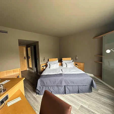 Wessinger 4* Neu-Isenburg